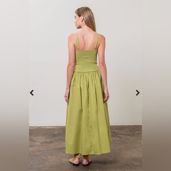 Moon River Nara Contrast Midi Dress - Picture 9 of 15